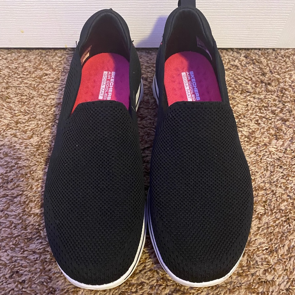 Women’s Skechers Air Cooled Slip On Shoes 👟